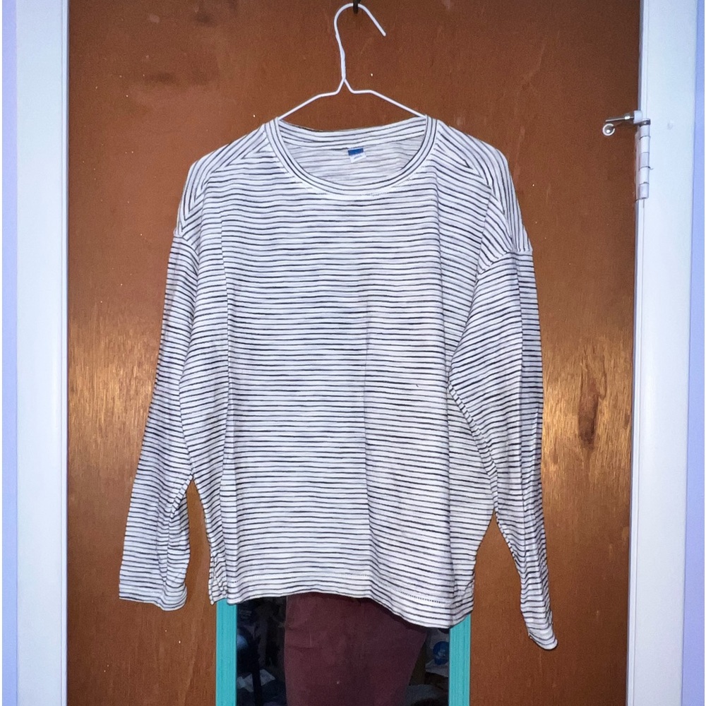 Old navy striped top.. new without tags